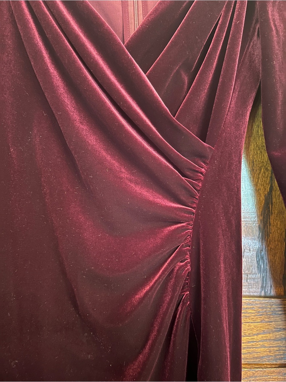 NWT ASTR The Label Sirica Velvet Off Shoulder Dress in Wine, Small - Picture 7 of 12